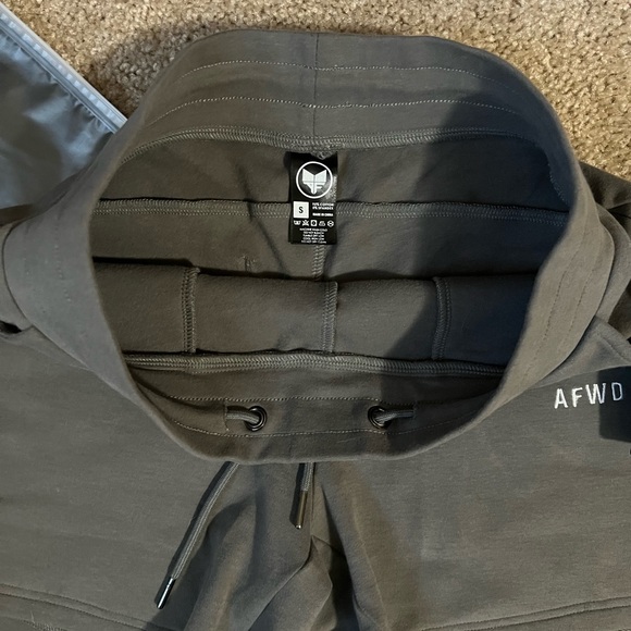 Alpha Forward Sweat Shorts NWT - Picture 6 of 13